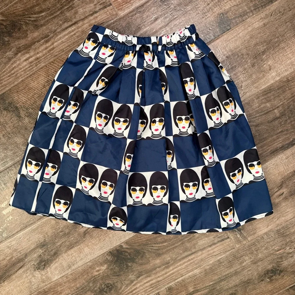 Cozy MOD Pop Art Graphic Pleated A-Line Skirt, Blue,M